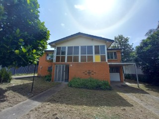 🏡 Spacious Dual Living Home with 6 Bedrooms in Goodna, QLD 🏡