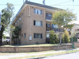 DELIGHTFUL UNIT IN THE HEART OF EAST BRISBANE